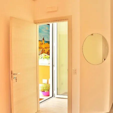 Solemare Turistico 公寓 *